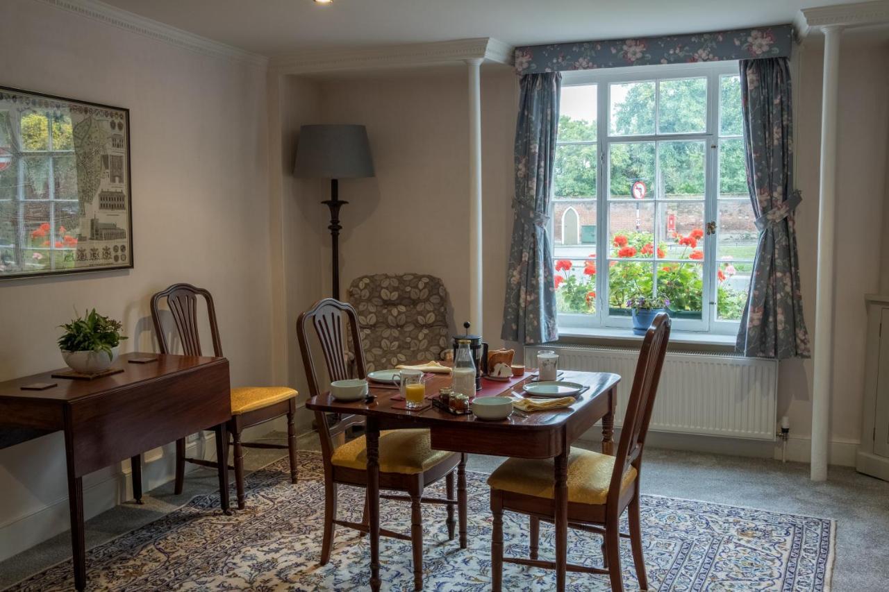 St Mary'S Bed & Breakfast Bury St. Edmunds Buitenkant foto